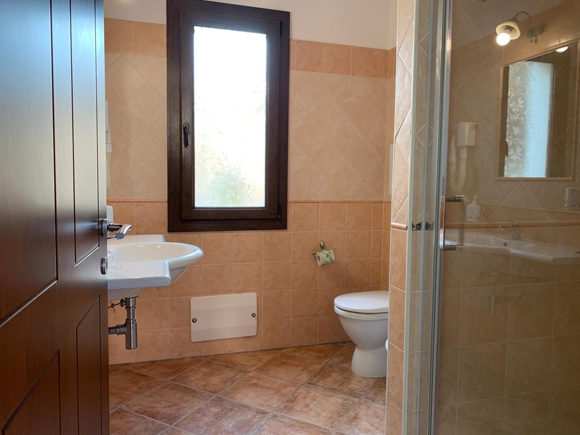 Cort'E Nastasj Hotell Tertenìa Exteriör bild